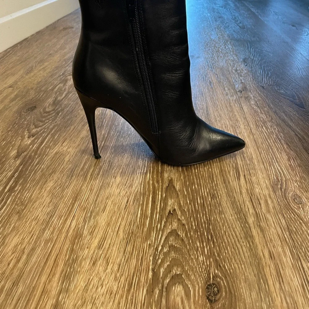 Booties - Picture 3 of 9